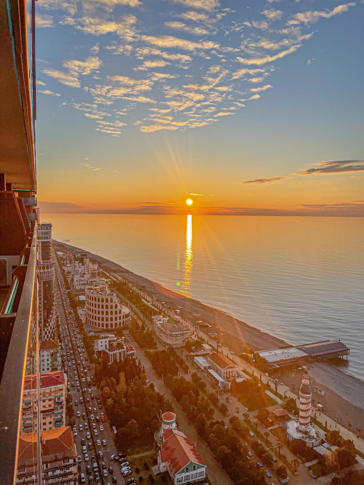 Batumi Vip Hotel Esterno foto