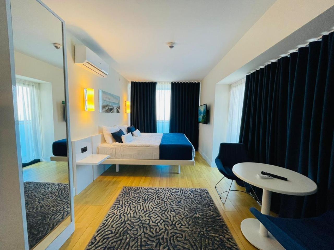 Batumi Vip Hotel Esterno foto